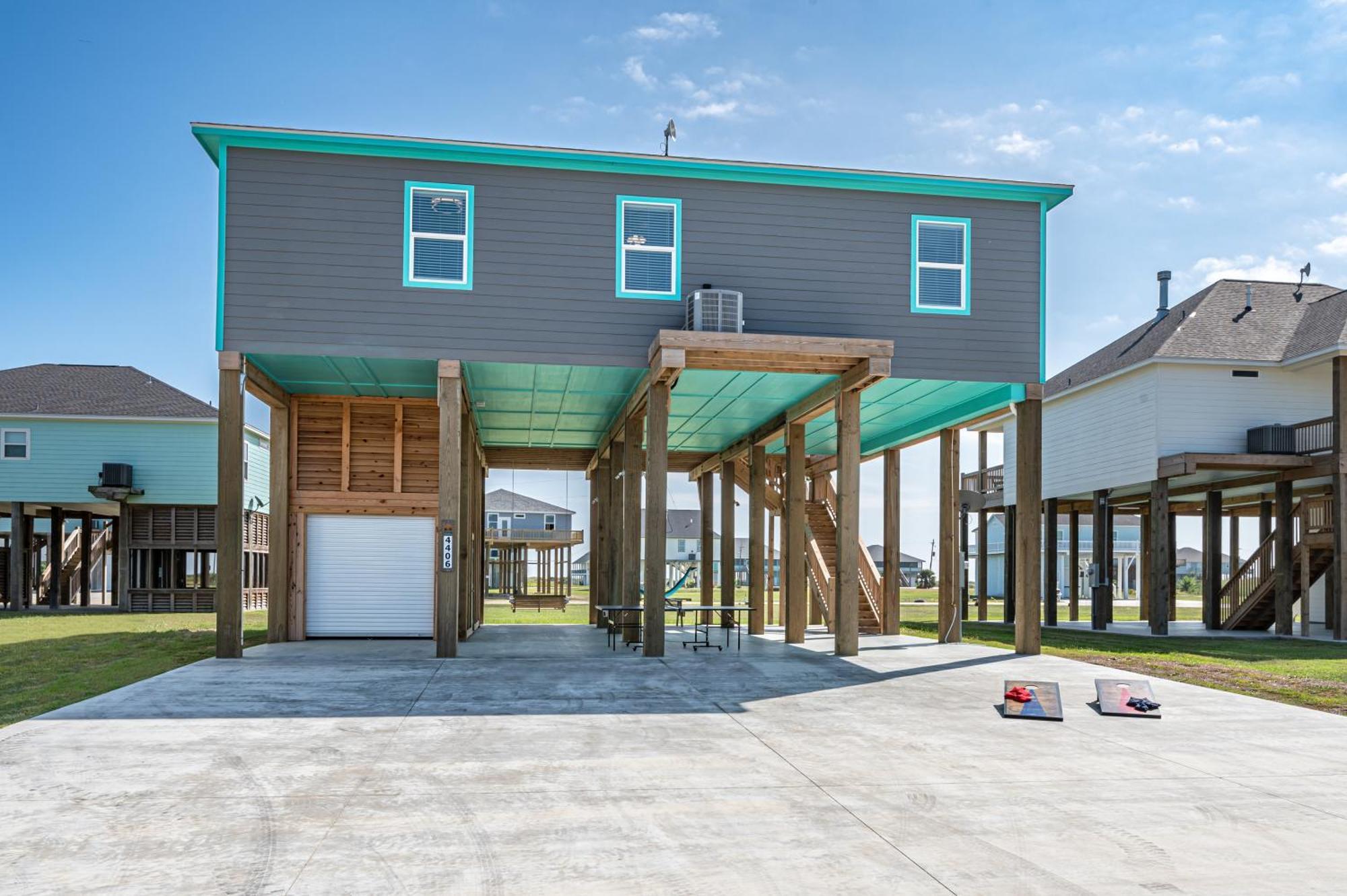 Stylish 4Br Crystal Beach Retreat Walk To Beach Bolivar Peninsula Экстерьер фото